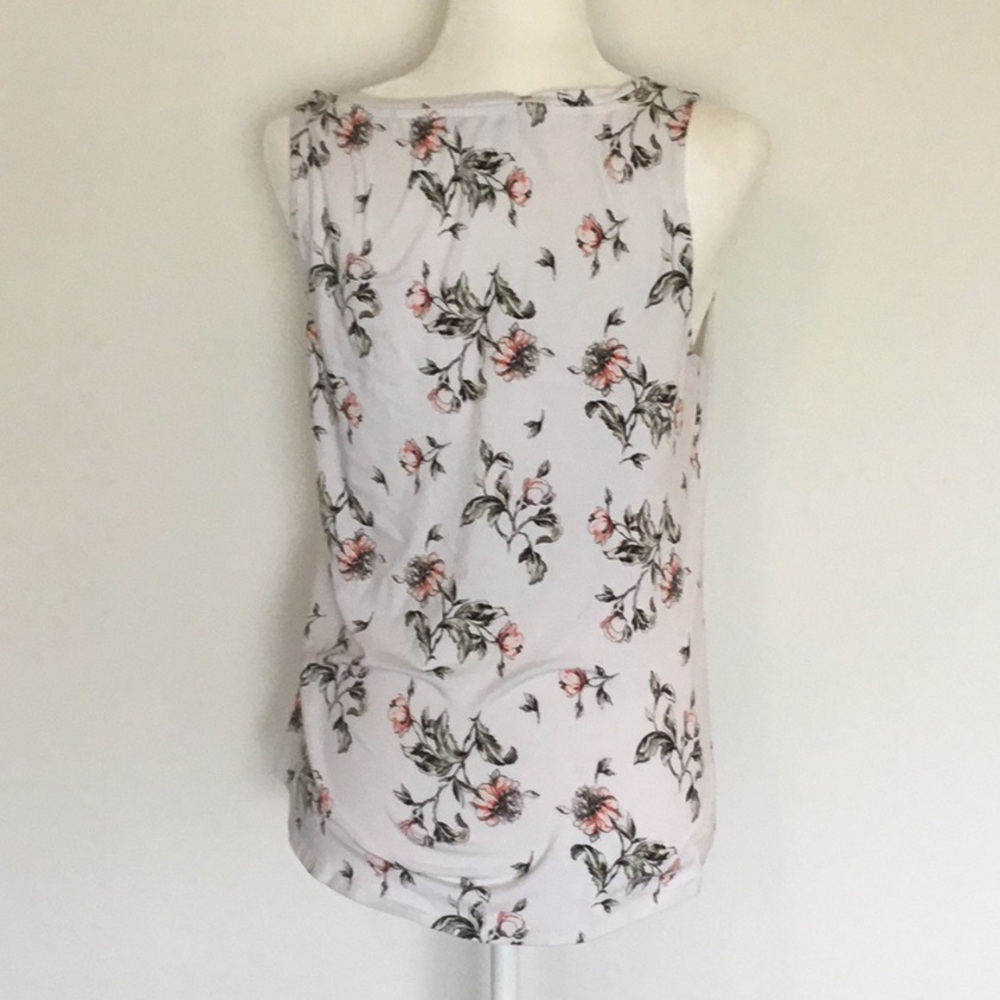 WHBM floral v neck knot front tank top - Picture 2 of 4